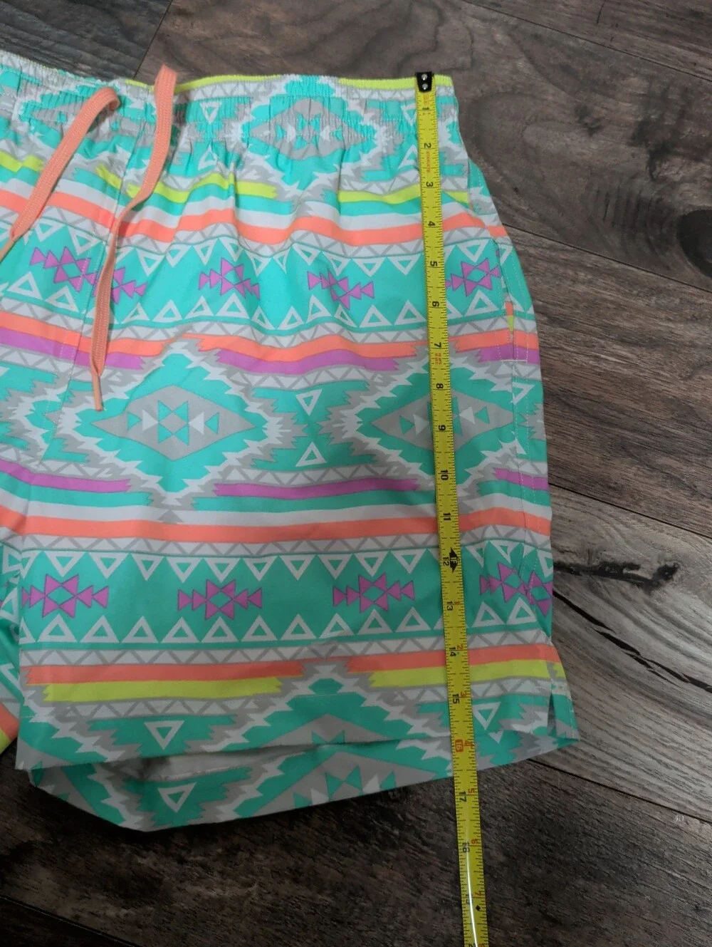 Chubbies Men's Athletic Swim Trunks Shorts Size Large Lined 5.5 Inseam
